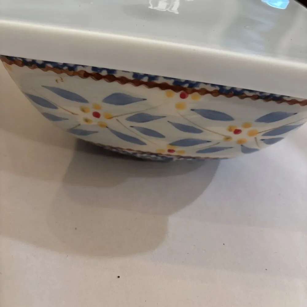 Temp-tations By Tara Old World Blue 1.0 Qt Bowl and Lid Serving Dish Decorative